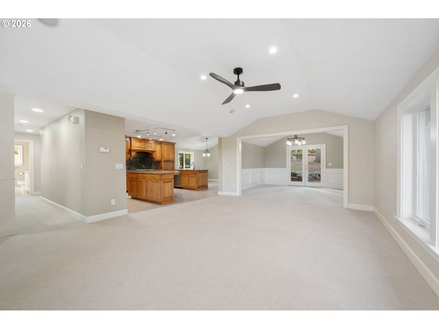 10151 Sw LANCASTER Rd, Portland, OR 97219