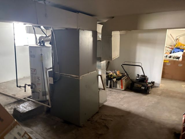 10230 S Parnell Avenue, Chicago, IL 60628