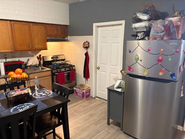 10230 S Parnell Avenue, Chicago, IL 60628