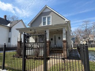 10230 S Parnell Avenue, Chicago, IL 60628