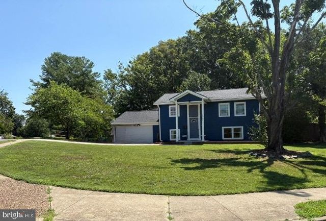 3213 BAYFIELD DR, Woodbridge, VA 22193