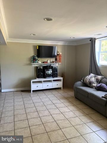 3213 BAYFIELD DR, Woodbridge, VA 22193