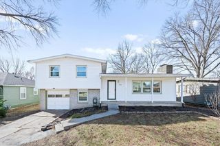 1805 W 21st Terrace, Lawrence, KS 66046