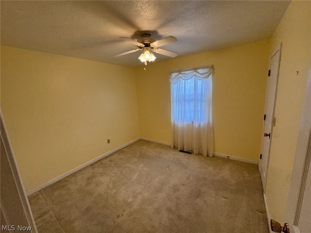 46 Oak Circle, Parkersburg, WV 26101