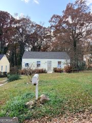 2631 Baker Ridge Drive NW, Atlanta, GA 30318