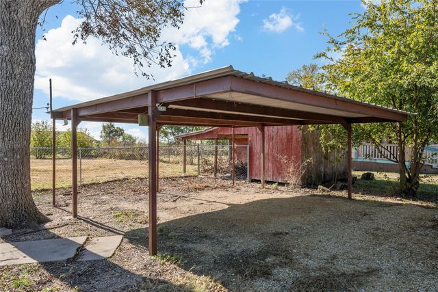 403 S 5th Street, Rosebud, TX 76570