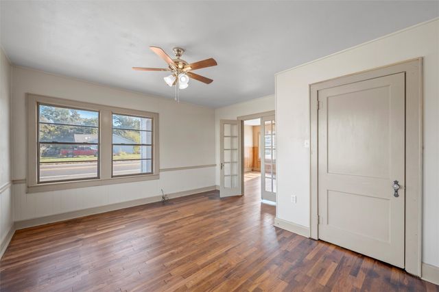 403 S 5th Street, Rosebud, TX 76570