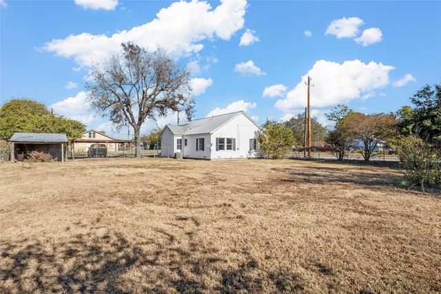 403 S 5th Street, Rosebud, TX 76570