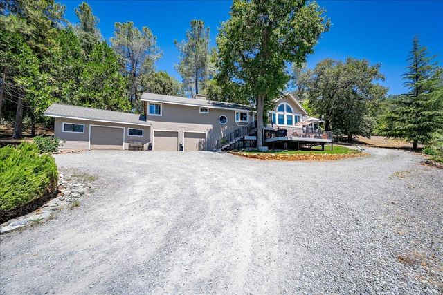 2901 Hermosa Ct, Camino, CA 95709