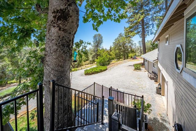 2901 Hermosa Ct, Camino, CA 95709