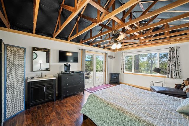 2901 Hermosa Ct, Camino, CA 95709