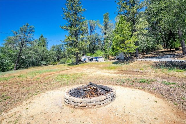 2901 Hermosa Ct, Camino, CA 95709