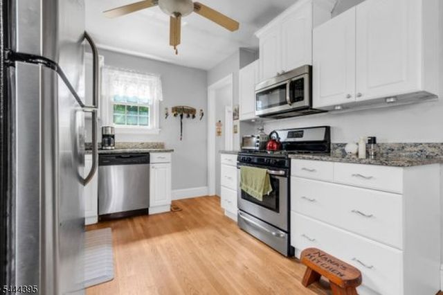 160 Hillcrest Rd, Readington Twp., NJ 08822