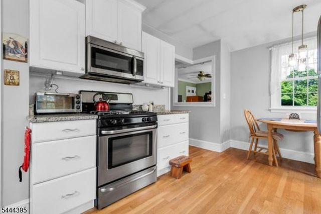 160 Hillcrest Rd, Readington Twp., NJ 08822