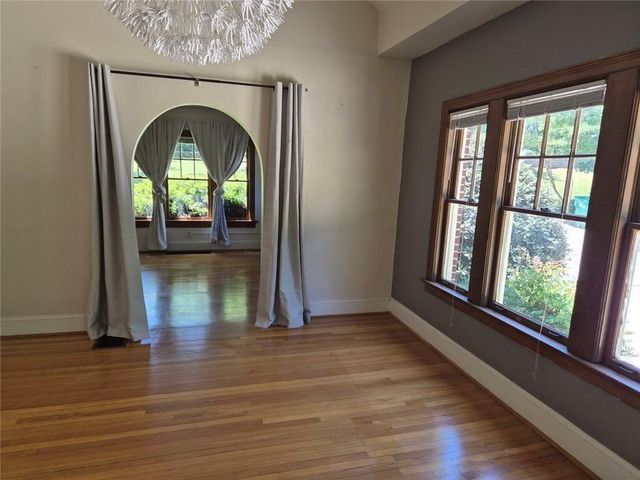 152 Mt Paran Road NE, Sandy Springs, GA 30327