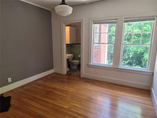 152 Mt Paran Road NE, Sandy Springs, GA 30327