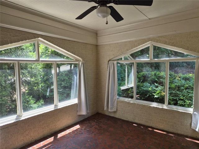 152 Mt Paran Road NE, Sandy Springs, GA 30327