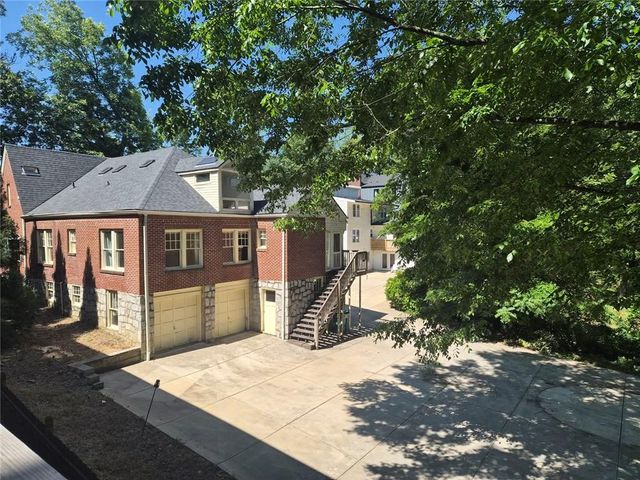 152 Mt Paran Road NE, Sandy Springs, GA 30327