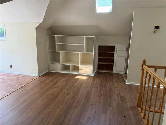 152 Mt Paran Road NE, Sandy Springs, GA 30327