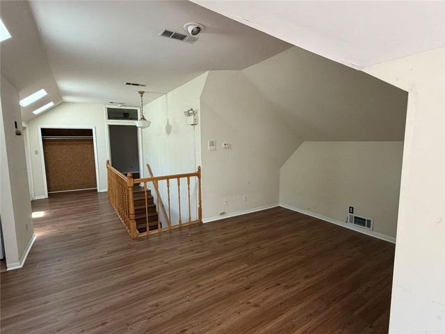 152 Mt Paran Road NE, Sandy Springs, GA 30327