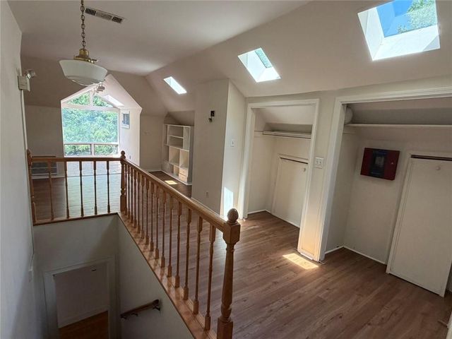 152 Mt Paran Road NE, Sandy Springs, GA 30327