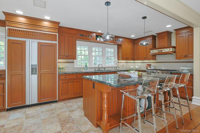 8 N Lake Road, Armonk, NY 10504