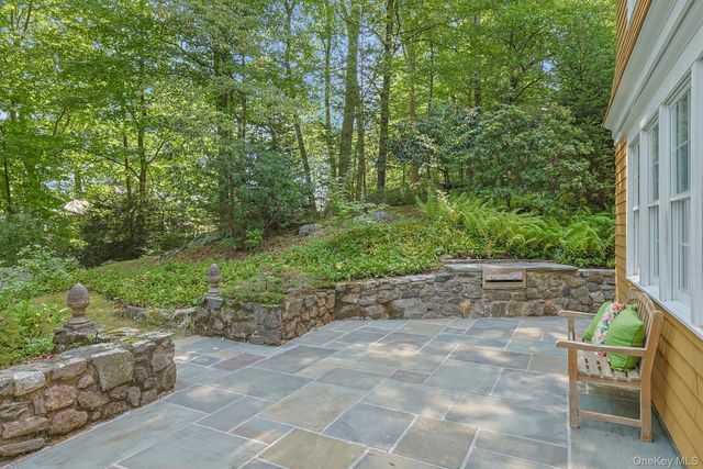8 N Lake Road, Armonk, NY 10504