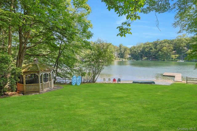 8 N Lake Road, Armonk, NY 10504