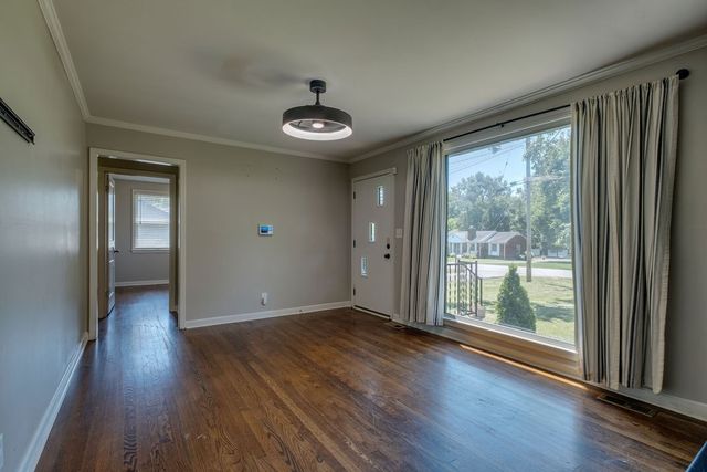 2700 Lakeland Dr, Nashville, TN 37214