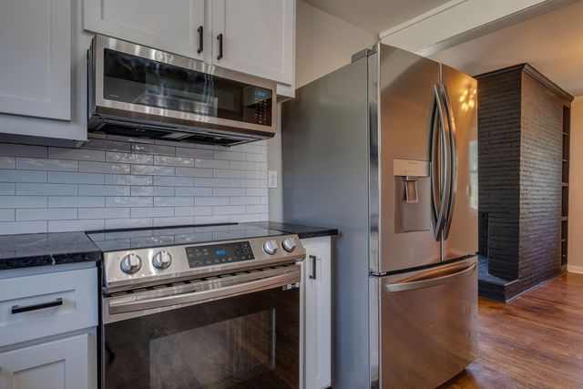 2700 Lakeland Dr, Nashville, TN 37214