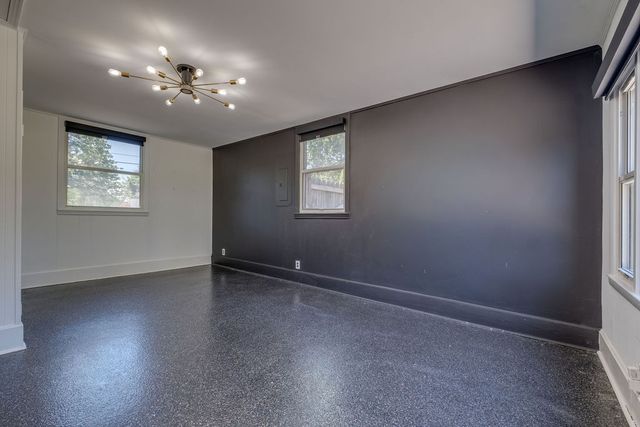 2700 Lakeland Dr, Nashville, TN 37214