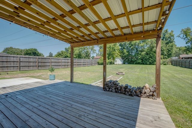 2700 Lakeland Dr, Nashville, TN 37214
