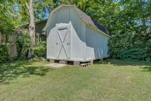 2700 Lakeland Dr, Nashville, TN 37214