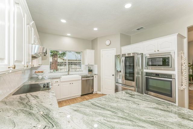 2646 E Lester Avenue, Fresno, CA 93720