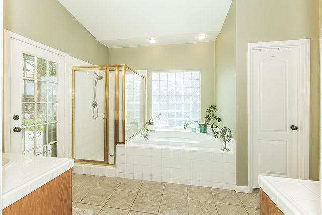 2646 E Lester Avenue, Fresno, CA 93720