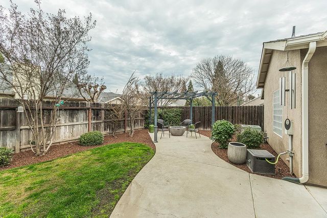 2646 E Lester Avenue, Fresno, CA 93720