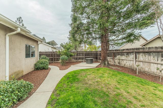 2646 E Lester Avenue, Fresno, CA 93720
