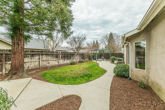 2646 E Lester Avenue, Fresno, CA 93720