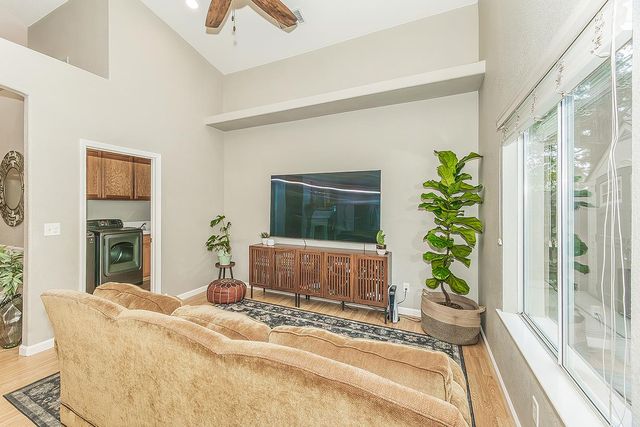 2646 E Lester Avenue, Fresno, CA 93720