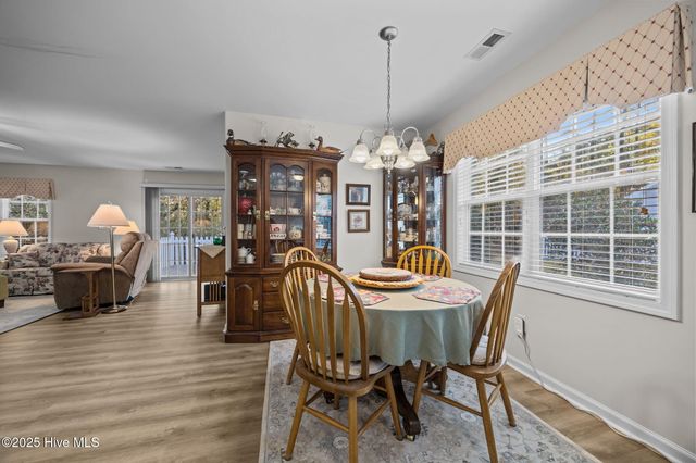 303 Jasmine S, Swansboro, NC 28584