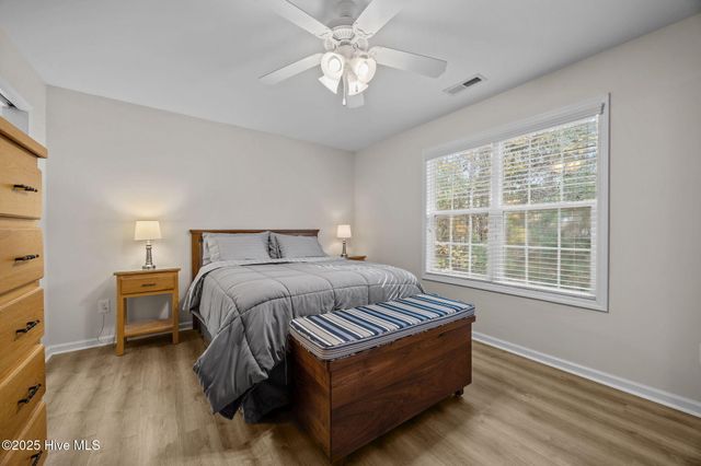 303 Jasmine S, Swansboro, NC 28584