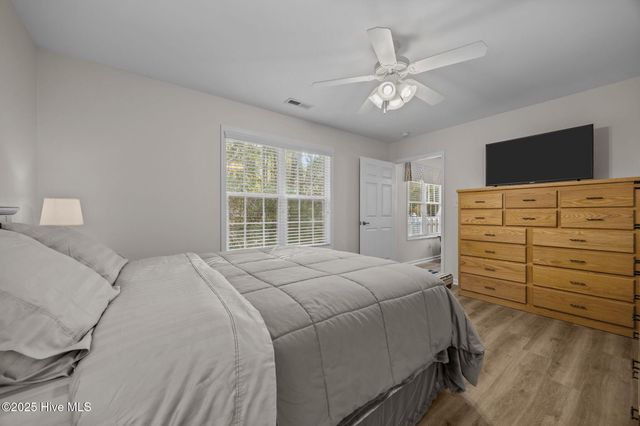 303 Jasmine S, Swansboro, NC 28584