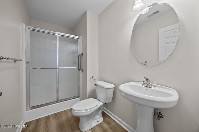 303 Jasmine S, Swansboro, NC 28584