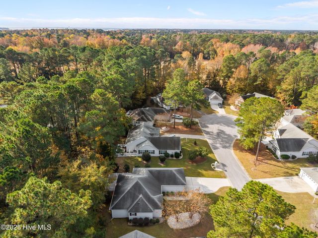 303 Jasmine S, Swansboro, NC 28584