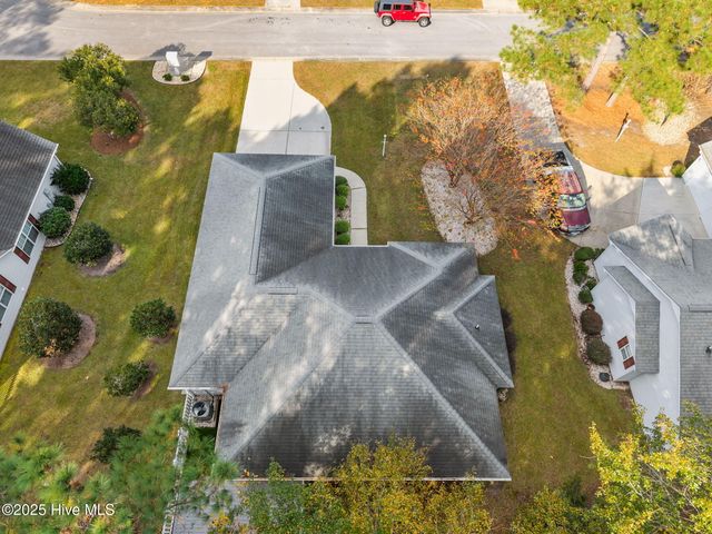 303 Jasmine S, Swansboro, NC 28584