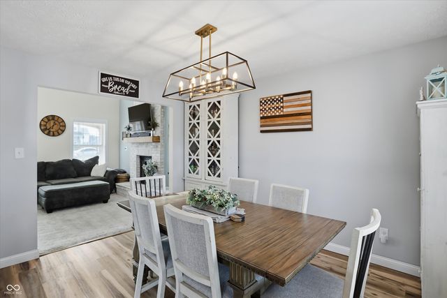 990 Youngs Creek Drive, Franklin, IN 46131