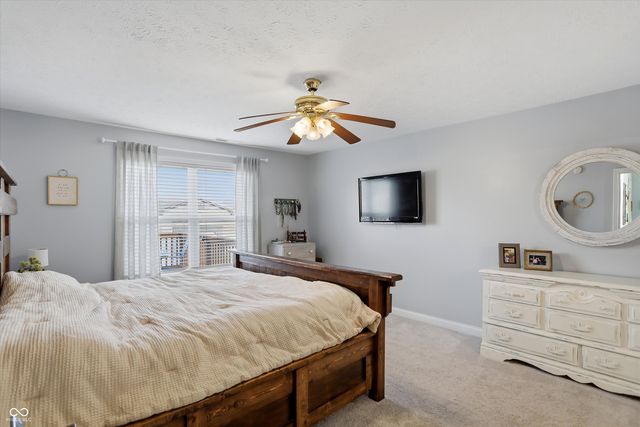 990 Youngs Creek Drive, Franklin, IN 46131