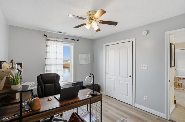 990 Youngs Creek Drive, Franklin, IN 46131