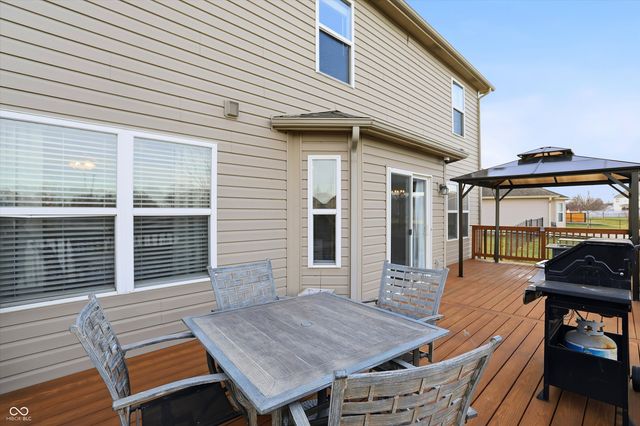 990 Youngs Creek Drive, Franklin, IN 46131