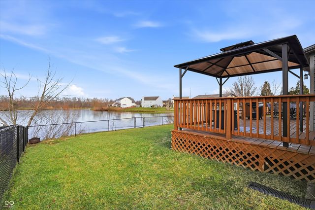 990 Youngs Creek Drive, Franklin, IN 46131